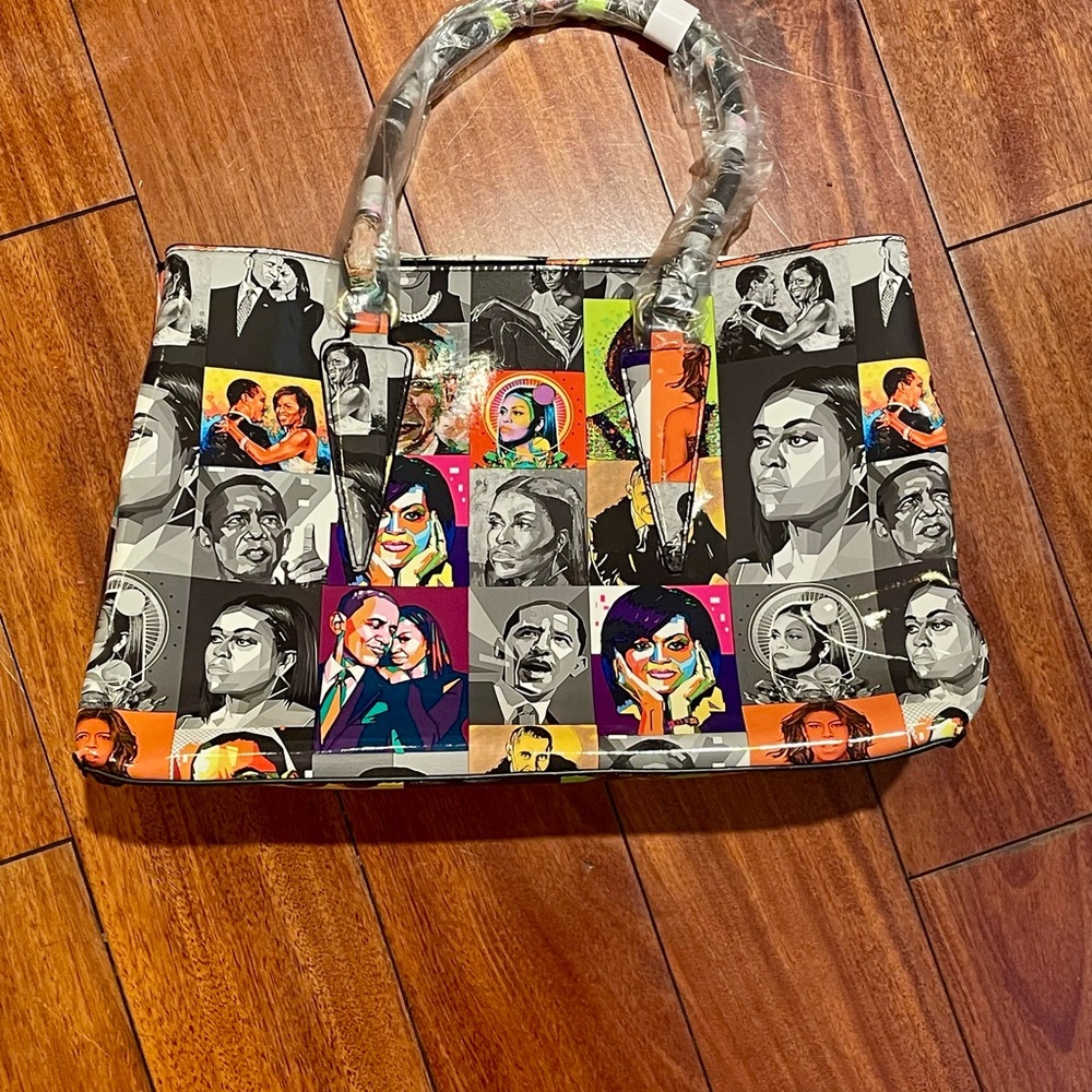 Vinyl Purse With Magazine Covers Obama Michelle Print  NWT